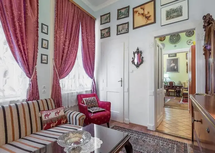 Central Market Apartment